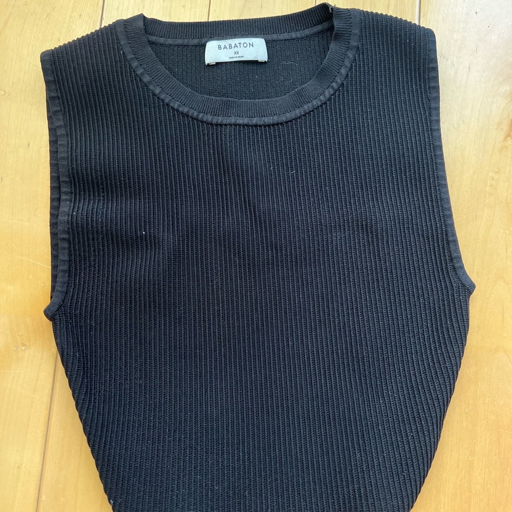 Babaton Black Ribbed Muscle Tee